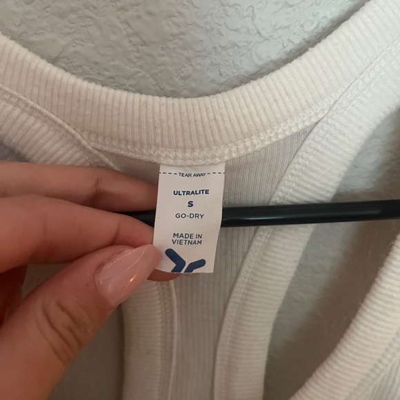 Old Navy Racerback Tank Tops - Picture 4 of 7